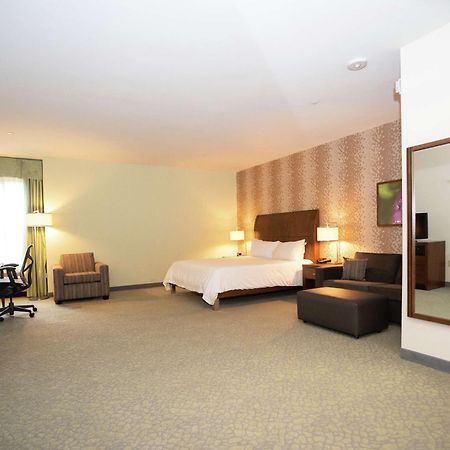 Hilton Garden Inn Covington/Mandeville Exterior foto